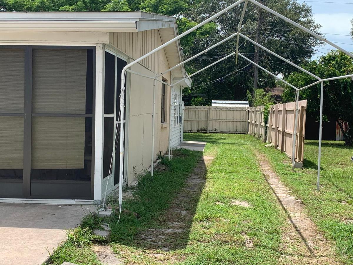 Cozy Studio Only 10 Minutes By Car Of Siesta Key Sarasota Exterior photo