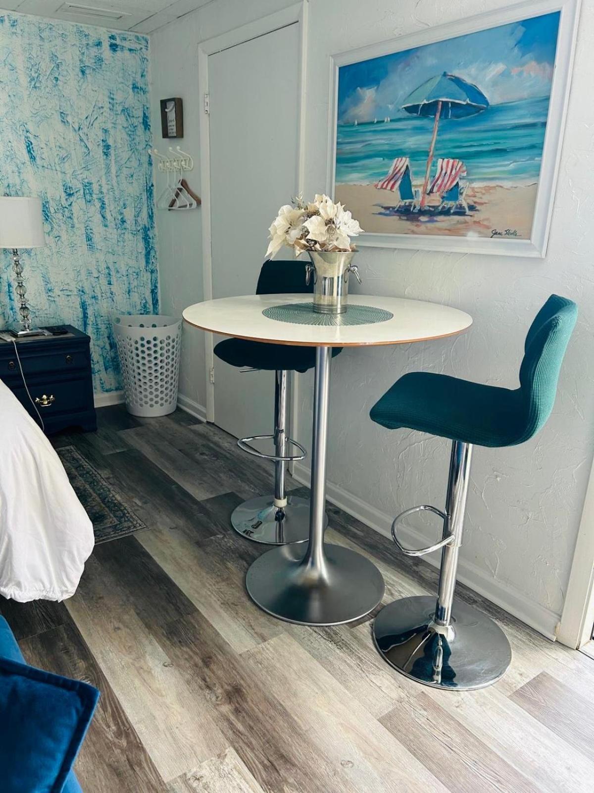 Cozy Studio Only 10 Minutes By Car Of Siesta Key Sarasota Exterior photo
